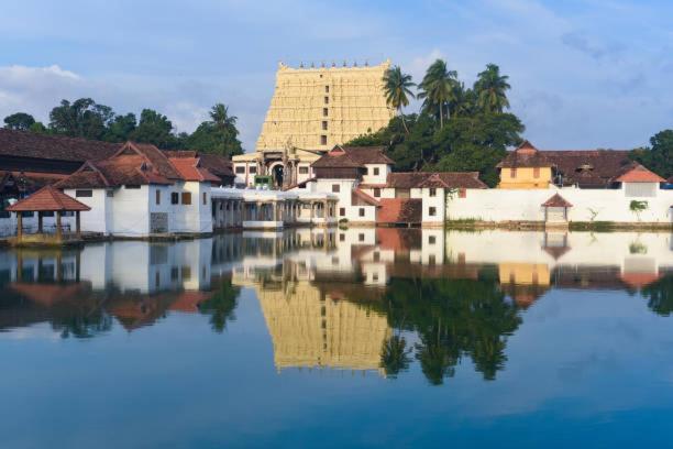 Ananthasayanam Homestay Near Sri Padmanabha Swamy Temple Thiruvananthapuram Exterior foto